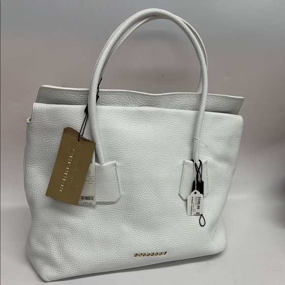 Burberry White Leather Tote Bag with Structured Design - Picture 1 of 9